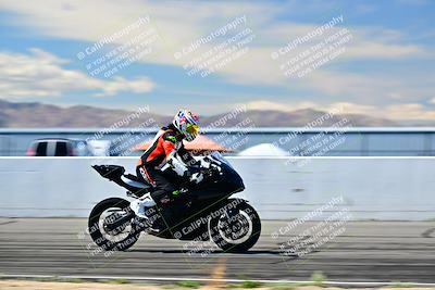 media/Mar-25-2024-Moto Forza (Mon) [[8d4319bd68]]/4-Novice Group/Session 4 Front Straight Speed Pans/